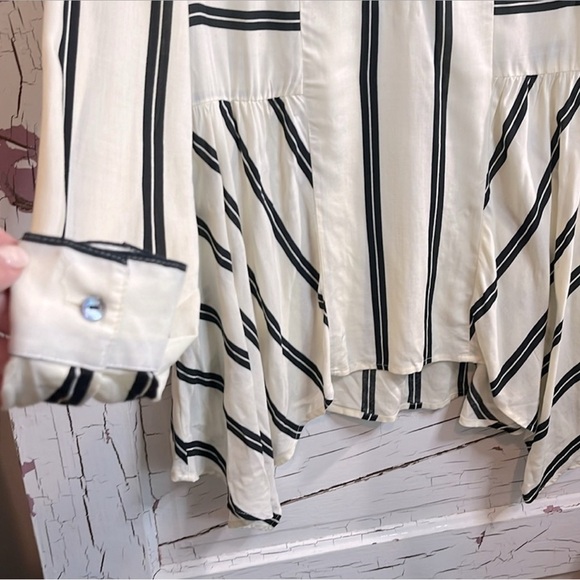 🦃ANTHROPOLOGIE MAEVE Striped Rayon Tunic in Cream & Black Sz Small boho GUC - Picture 5 of 5